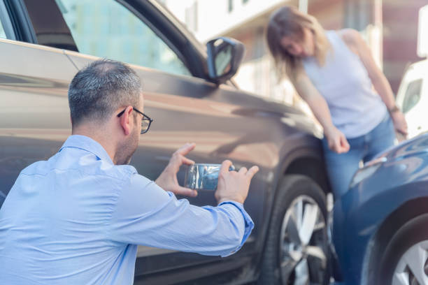 Professional Non Owner Car Insurance technician working in Mineola, NY
